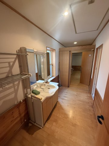 和歌山市吐前・中古戸建・54731の洗面所