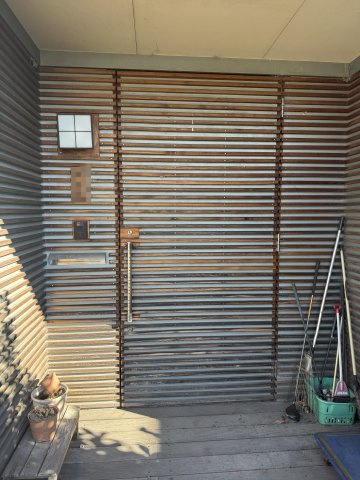 和歌山市吐前・中古戸建・54731の玄関