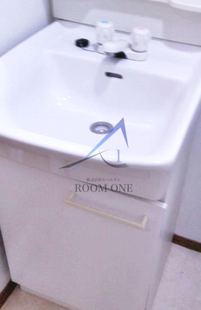 ベルエア野方の洗面所|独立洗面台です。