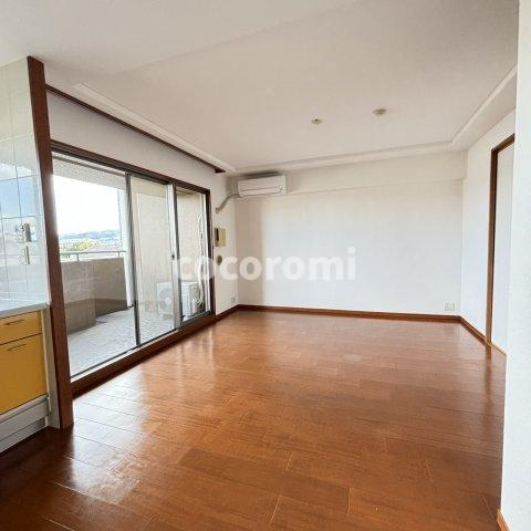 レスタージュ枚方長尾の居間・リビング