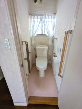 広島市東区戸坂山根３丁目　中古一戸建てのトイレ