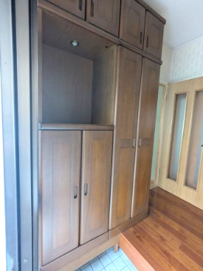 広島市東区戸坂山根３丁目　中古一戸建ての玄関