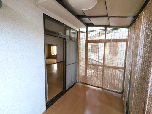 広島市東区戸坂山根３丁目　中古一戸建ての洋室