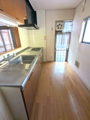 広島市東区戸坂山根３丁目　中古一戸建てのキッチン