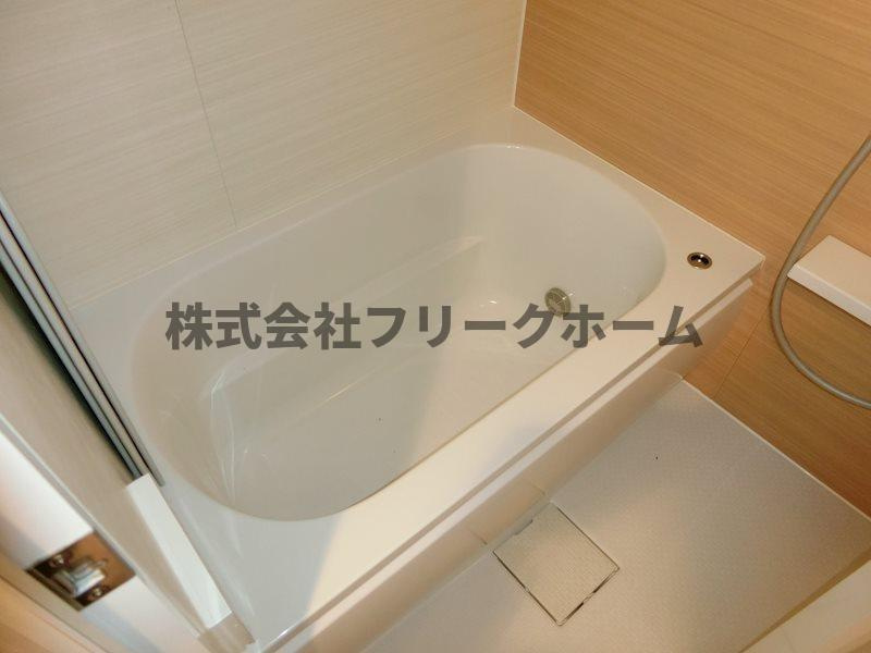 武蔵野市西久保１丁目の賃貸マンションの浴室