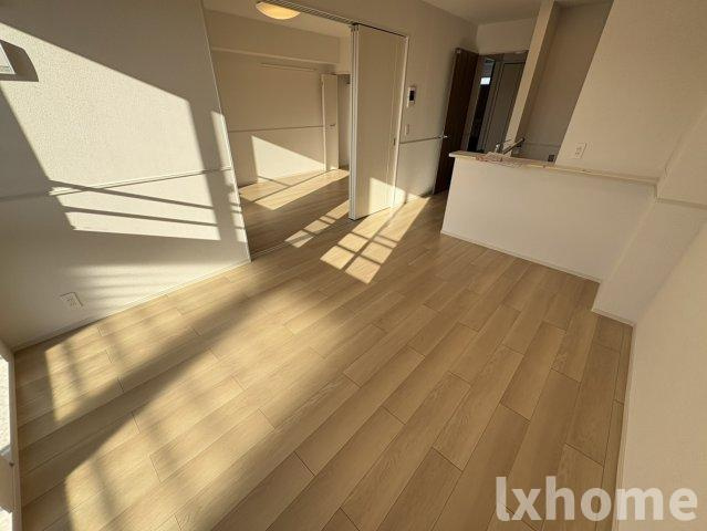 ソレイユ茨木の居間・リビング