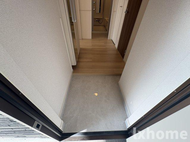 ソレイユ茨木の玄関