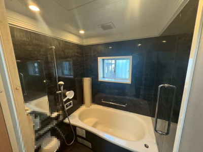 【浴室】 | 明星町2丁目 | 換気用の窓があります♪