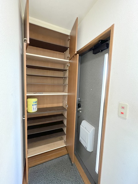 ラ　メールの玄関|★シューズＢＯＸ★