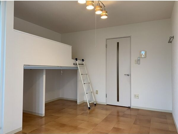 ANDY茶屋が坂の居間・リビング