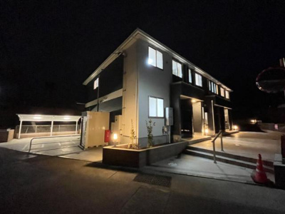 【外観】 | スペランツァ | 外観写真（夜）