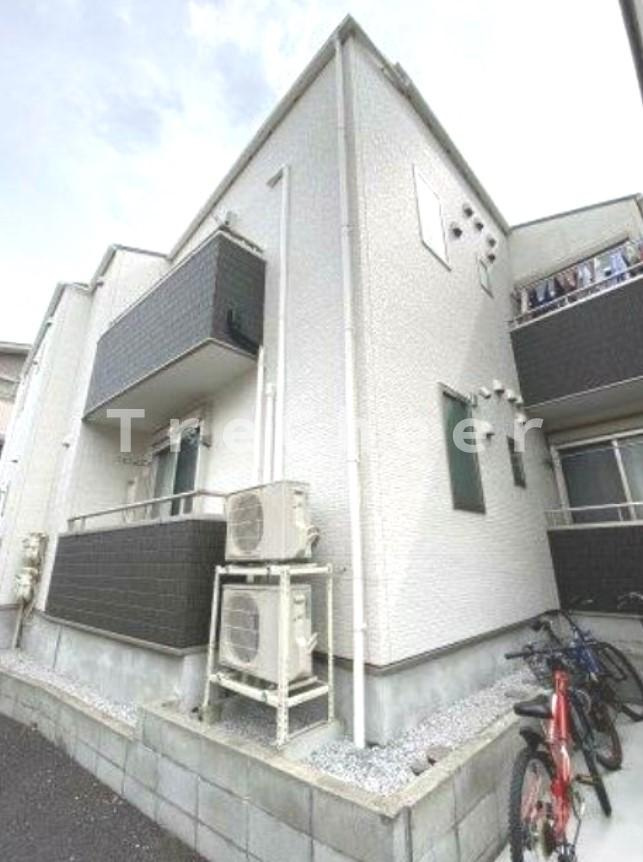 ソレイユ本蓮沼のエントランス