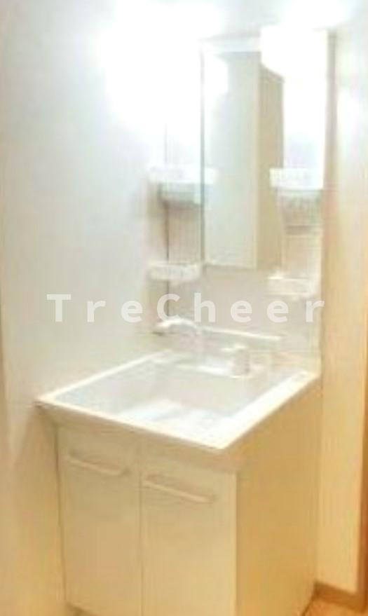 ソレイユ本蓮沼の独立洗面台