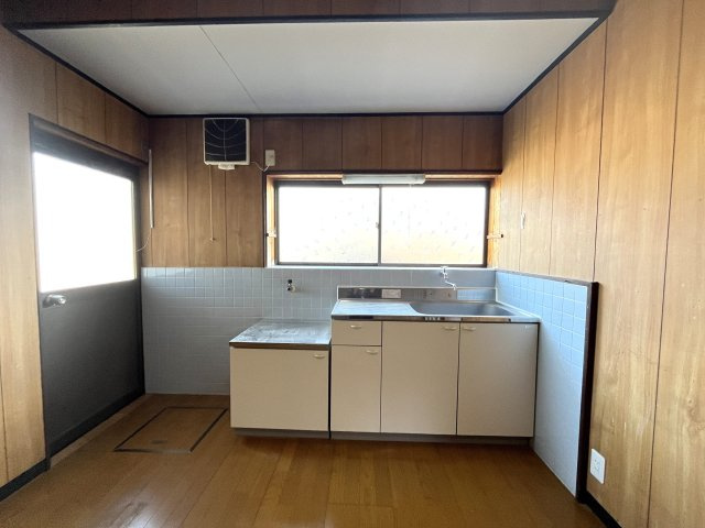 宮地町貸家のキッチン