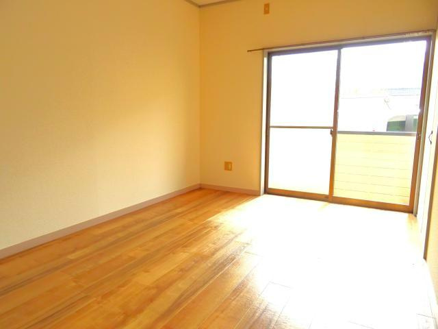 ジョリエ大野原の洋室|6帖洋室