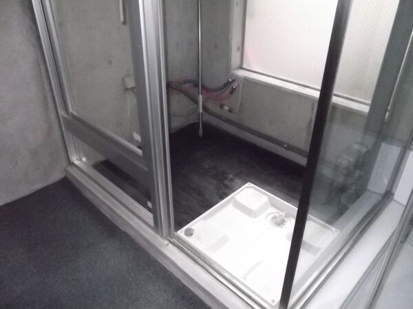 Azzurri池下の設備