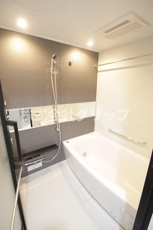 ディームス横濱青木町の浴室