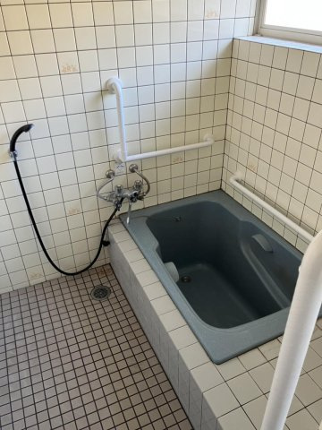 鳥取市気高町常松中古戸建の浴室
