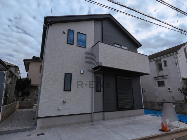【外観】 | 練馬区大泉学園町６丁目　新築戸建て | 高いデザイン性と快適な居住性を兼ね備えた魅力的な住まいです