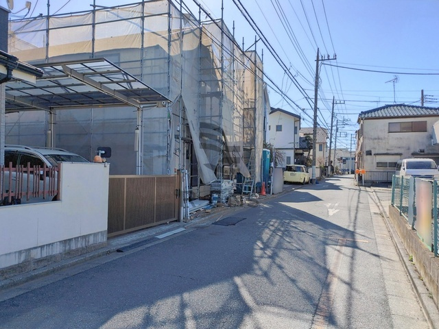 【前面道路含む現地写真】 | 練馬区大泉学園町６丁目　新築戸建て | 見通しもよく落ち着いた住宅街でゆったり過ごせる住環境です