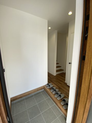 【玄関】 | トレステージ菊陽町原水