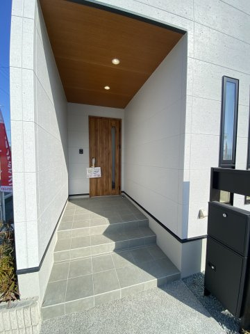【玄関】 | トレステージ菊陽町原水