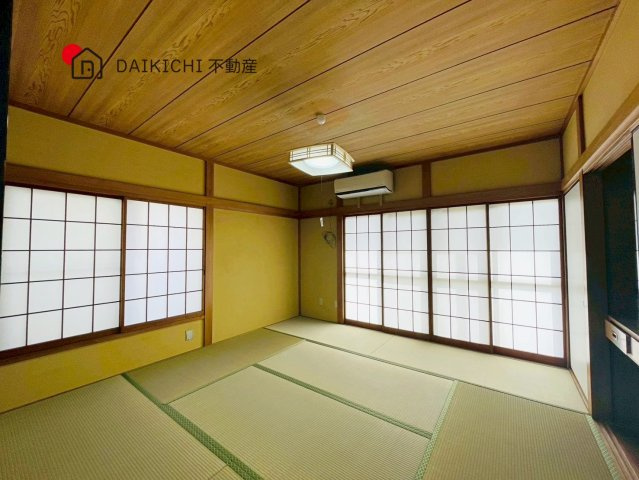 【居間・リビング】 | 比企郡川島町八幡4丁目　中古戸建
