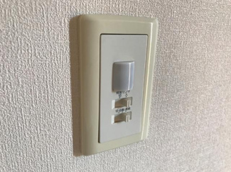 【設備】 | セレーヌ泉 | 照明人感センサースイッチ