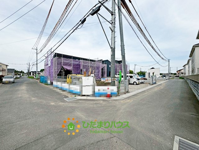 加須市多門寺　新築一戸建て　04　リーブルガーデンの前面道路含む現地写真|2026/4/18　撮影