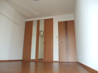 【内装】 | ソレアード・メゾンＢ | 洋室