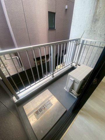 【バルコニー】