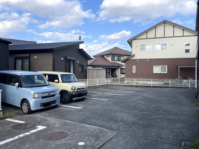 ブラウンシャトーの駐車場