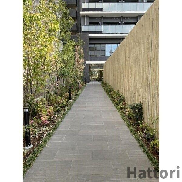 コンフォリア新大阪宮原Qのエントランス