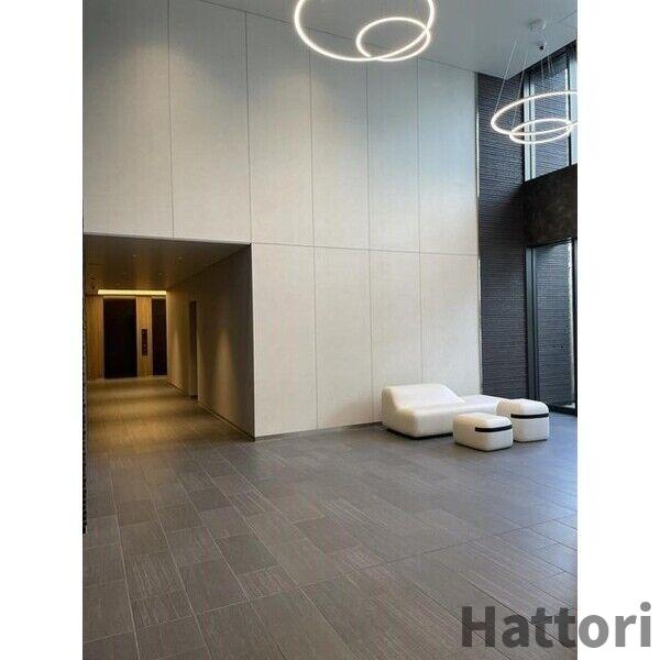 コンフォリア新大阪宮原Qのロビー