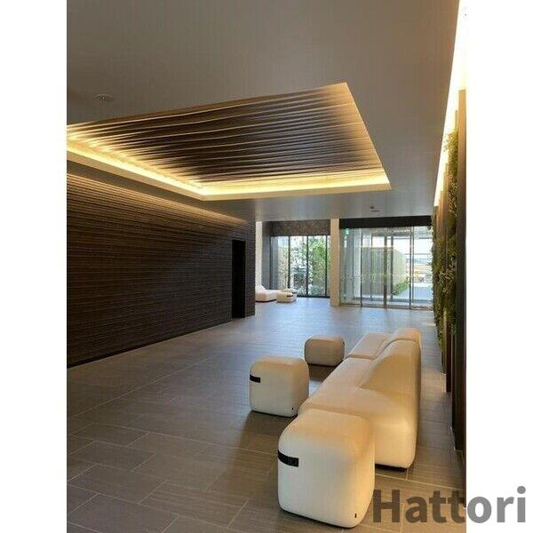 コンフォリア新大阪宮原Qのロビー