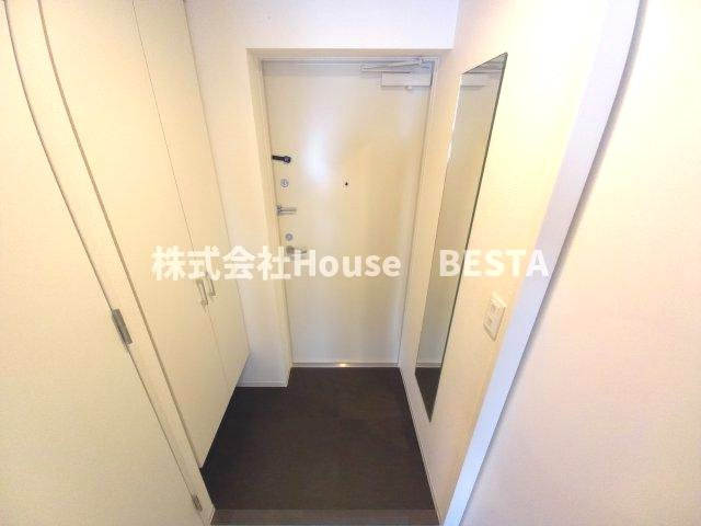 GENOVIA神戸新開地駅前の玄関