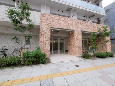 【エントランス】 | レオンコンフォート難波サウスゲート