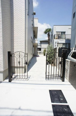 【エントランス】 | ジュネス明大前