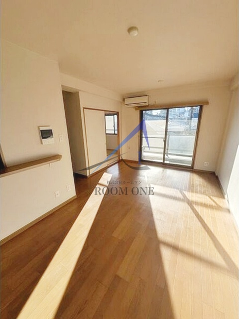 陽光大森マンションの居間・リビング|洋室のお部屋です。