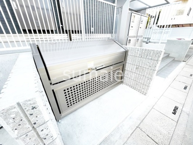 ドムスクラルス大宮桜木町のその他共用部分|敷地なゴミ置き場！