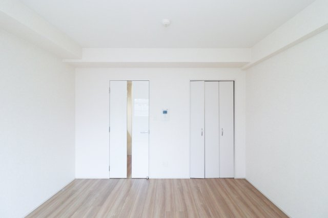 サヴォイブロンズガーデニア　4階の居間・リビング|別号室です。現状優先になります。