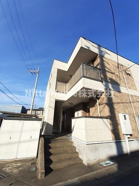 メゾンカンタービレのエントランス|清潔感のあるエントランスです★