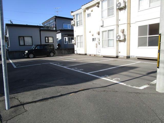 ショコラ1340の駐車場