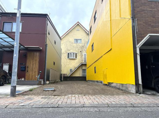 【前面道路含む現地写真】の画像