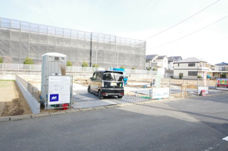 【前面道路含む現地写真】 | 令和８年１月１５日撮影　建築中