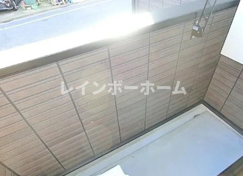 ピースフルパレス江戸川のバルコニー