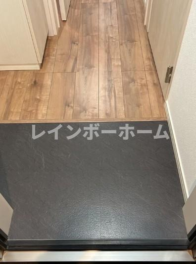 ピースフルパレス江戸川の玄関