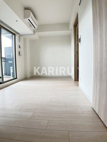 ワールドアイ大阪城EASTアドバンスの居間・リビング