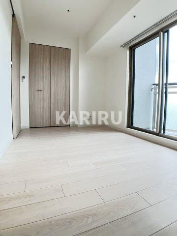 ワールドアイ大阪城EASTアドバンスの居間・リビング