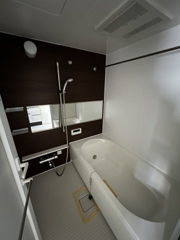 落ち着いた空間のお風呂です